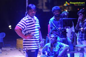 Pustakam lo Konni Pagelu Missing Working Stills