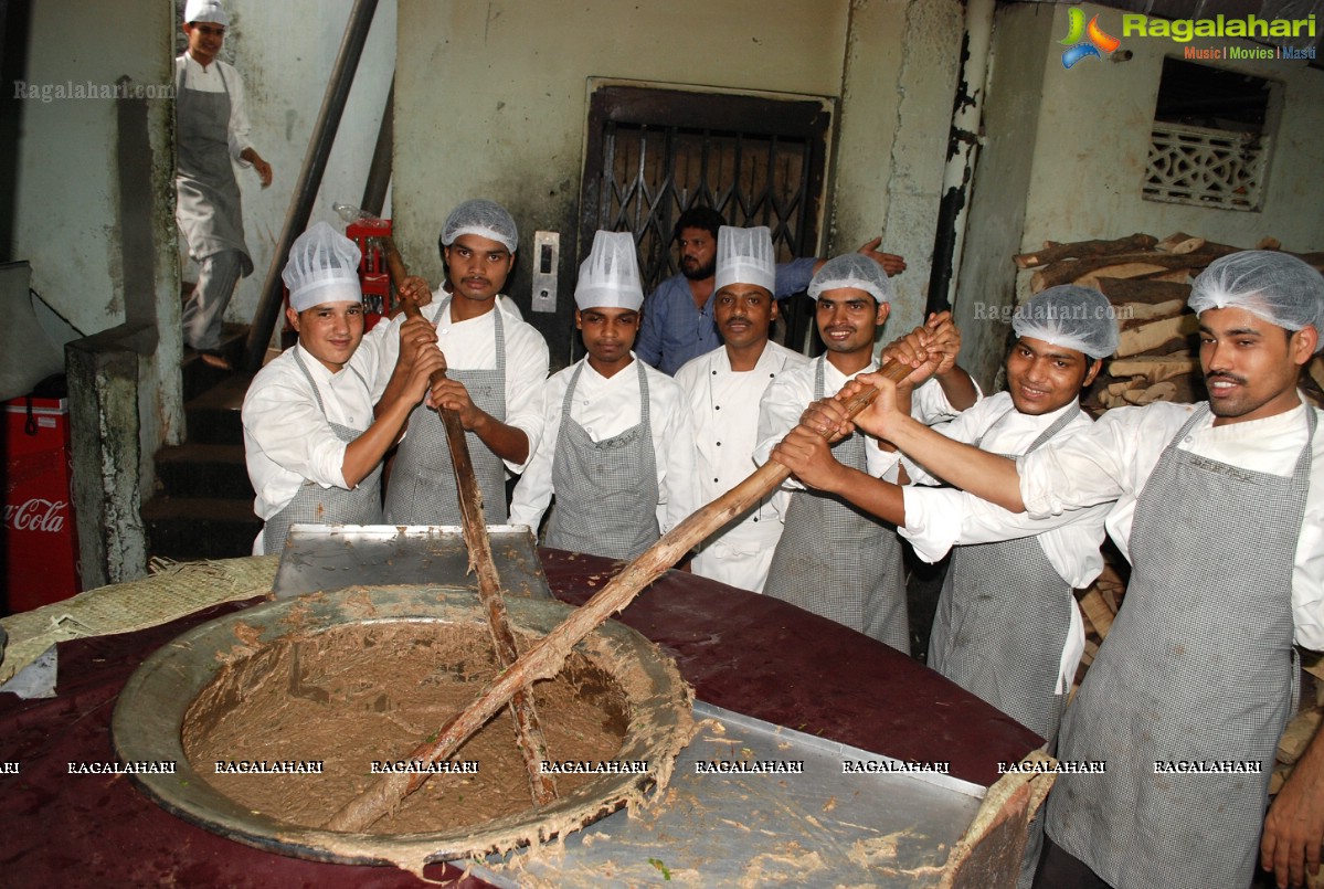 Sarvi Bakers 60 Years of Haleem Making Curtain Raiser, Hyderabad