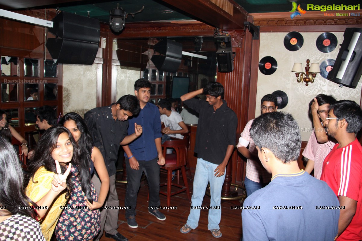 Anant Nahata Birthday Bash 2014 at 10D, Hyderabad