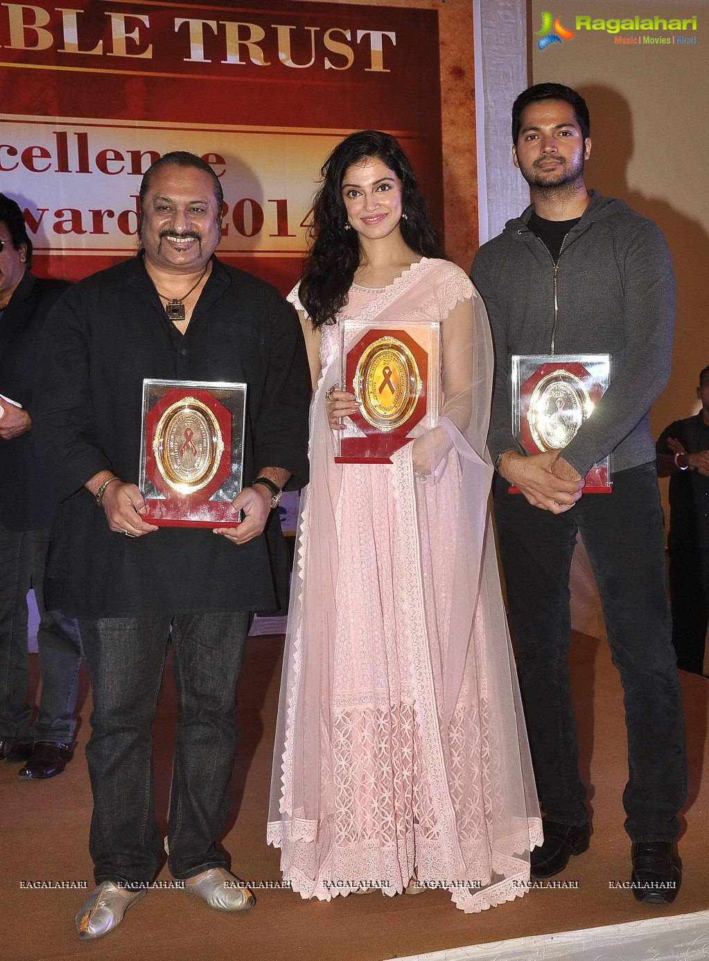 10th Excellence National Best Debutante Awards 2014 by Toronto Productions Pvt Ltd