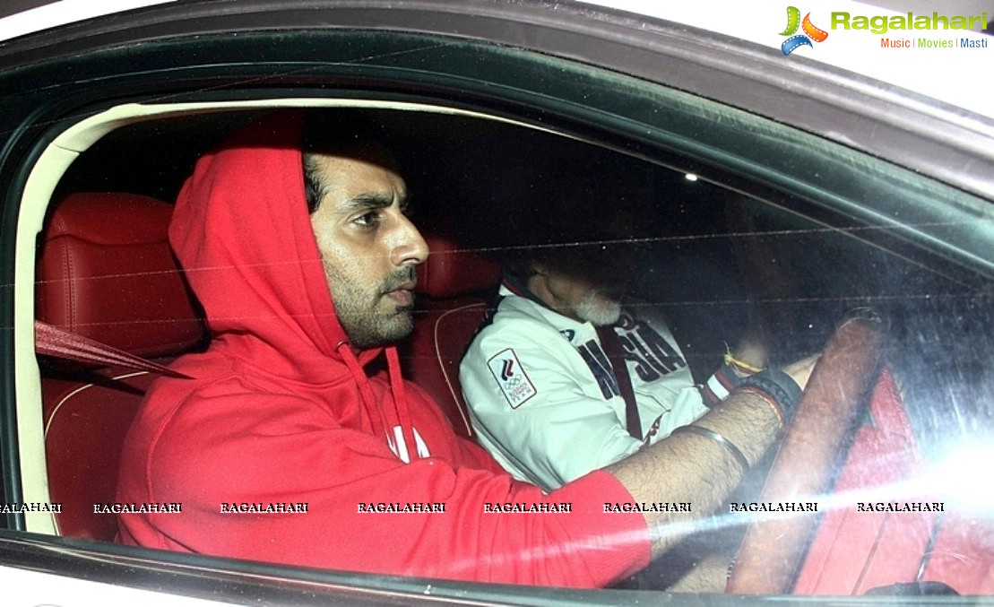Amitabh-Abhishek Bachchan spotted at PVR Cinemas, Mumbai