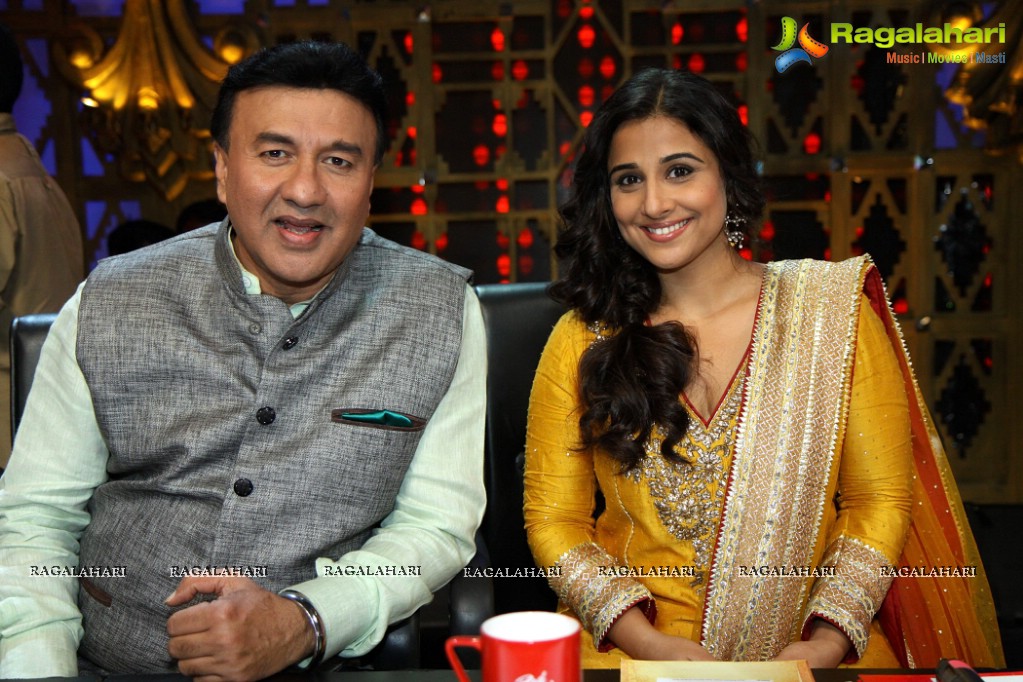 Vidya Balan promotes 'Bobby Jasoos' at Entertainment Ke Liye Kuch Bhi Karega