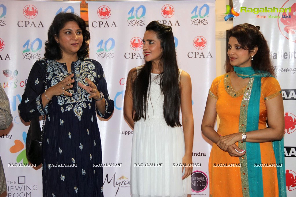 Bolly Celebs at Art Exhibition ‘Colours of Life’