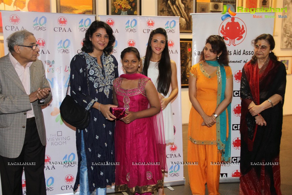 Bolly Celebs at Art Exhibition ‘Colours of Life’