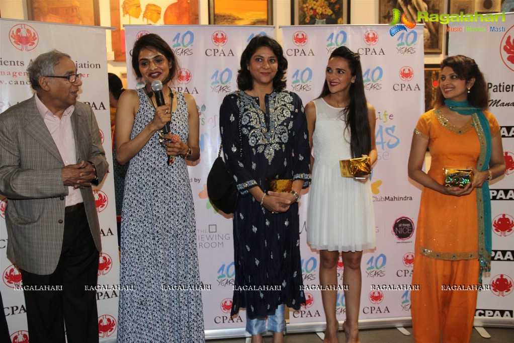 Bolly Celebs at Art Exhibition ‘Colours of Life’