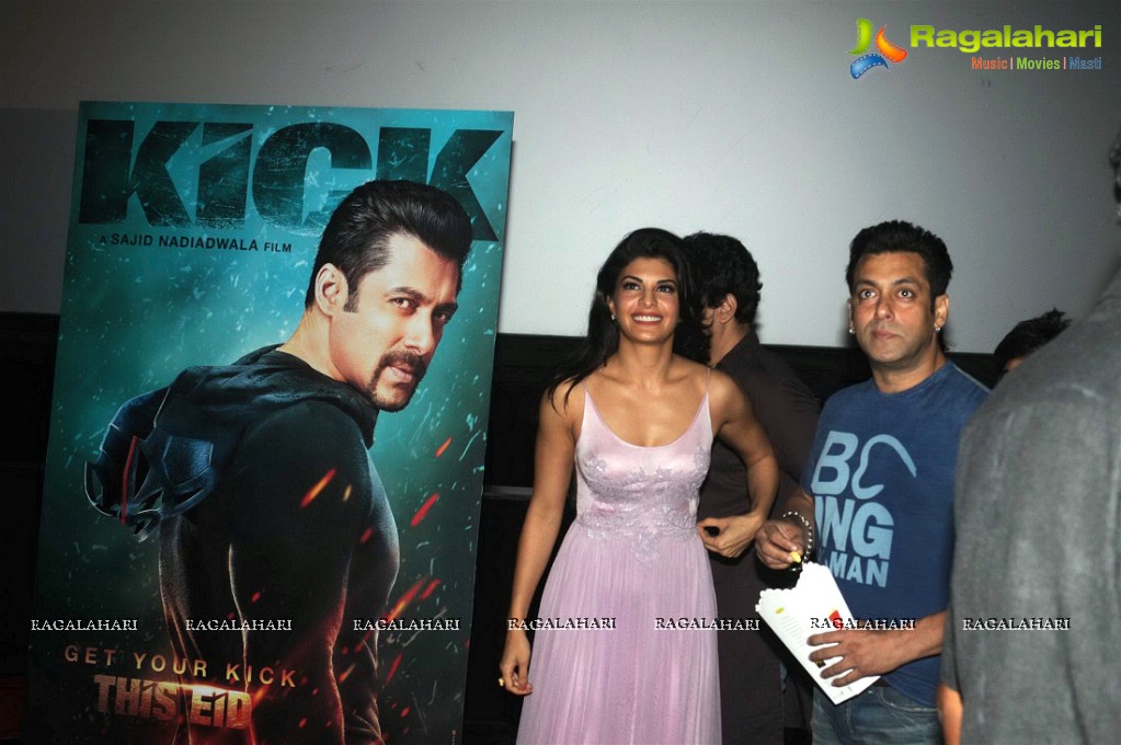 Salman Khan & Jacqueline Fernandez at Kick Song Jumme Ki Raat Launch