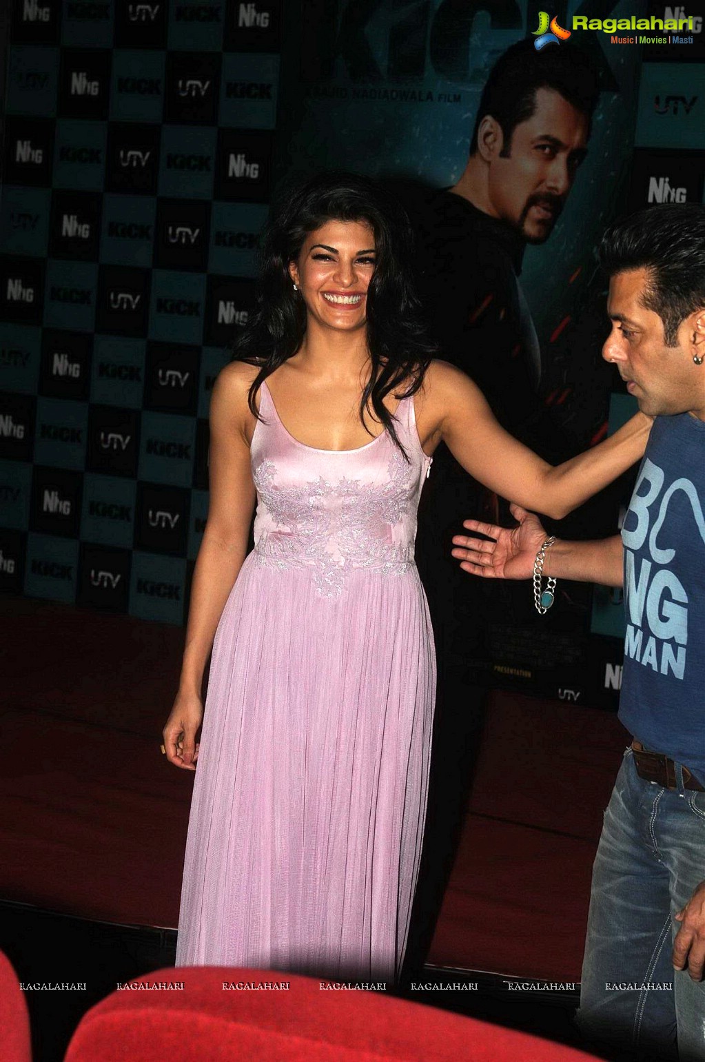 Salman Khan & Jacqueline Fernandez at Kick Song Jumme Ki Raat Launch