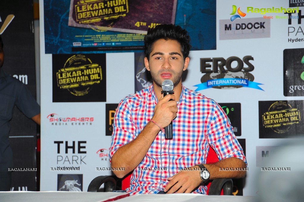 Lekar Hum Deewana Dil Press Meet, Hyderabad