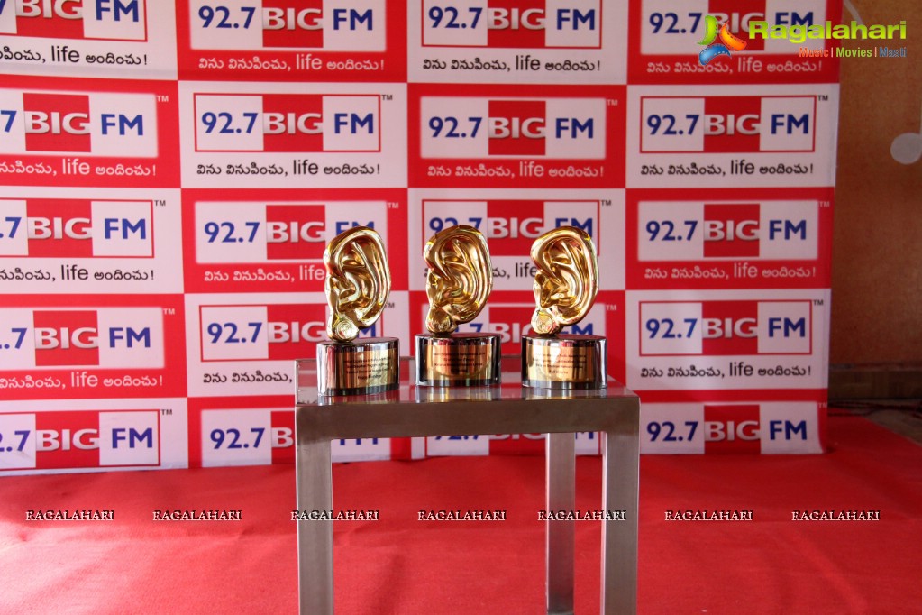 92.7 BIG FM Hyderabad celebrates the pride of three IRF 2014 wins with Manchu Manoj