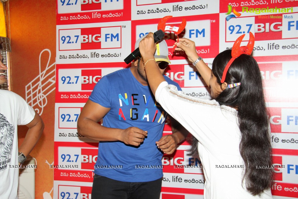 92.7 BIG FM Hyderabad celebrates the pride of three IRF 2014 wins with Manchu Manoj