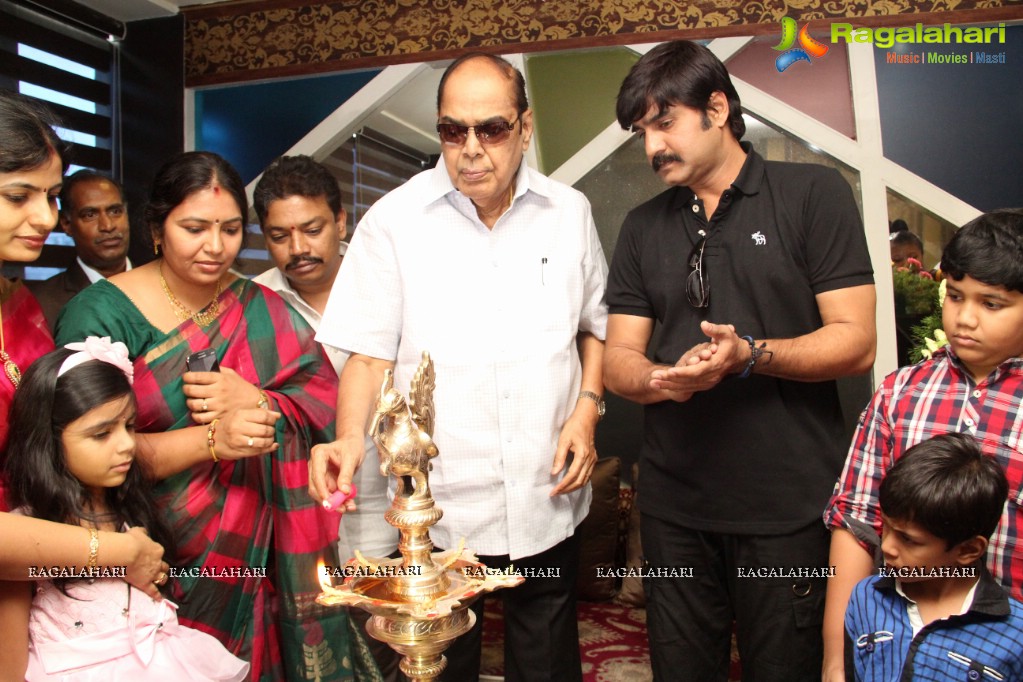 Srikanth, Ramanaidu launches Nalabhimas Restaurant, Hyderabad