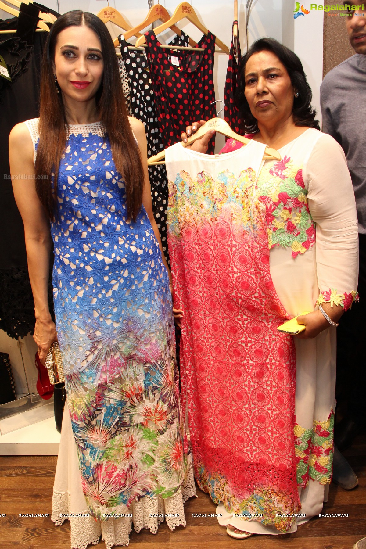 Neeru Kumar Collection Launch by Karisma Kapoor at Neeru's Emporio