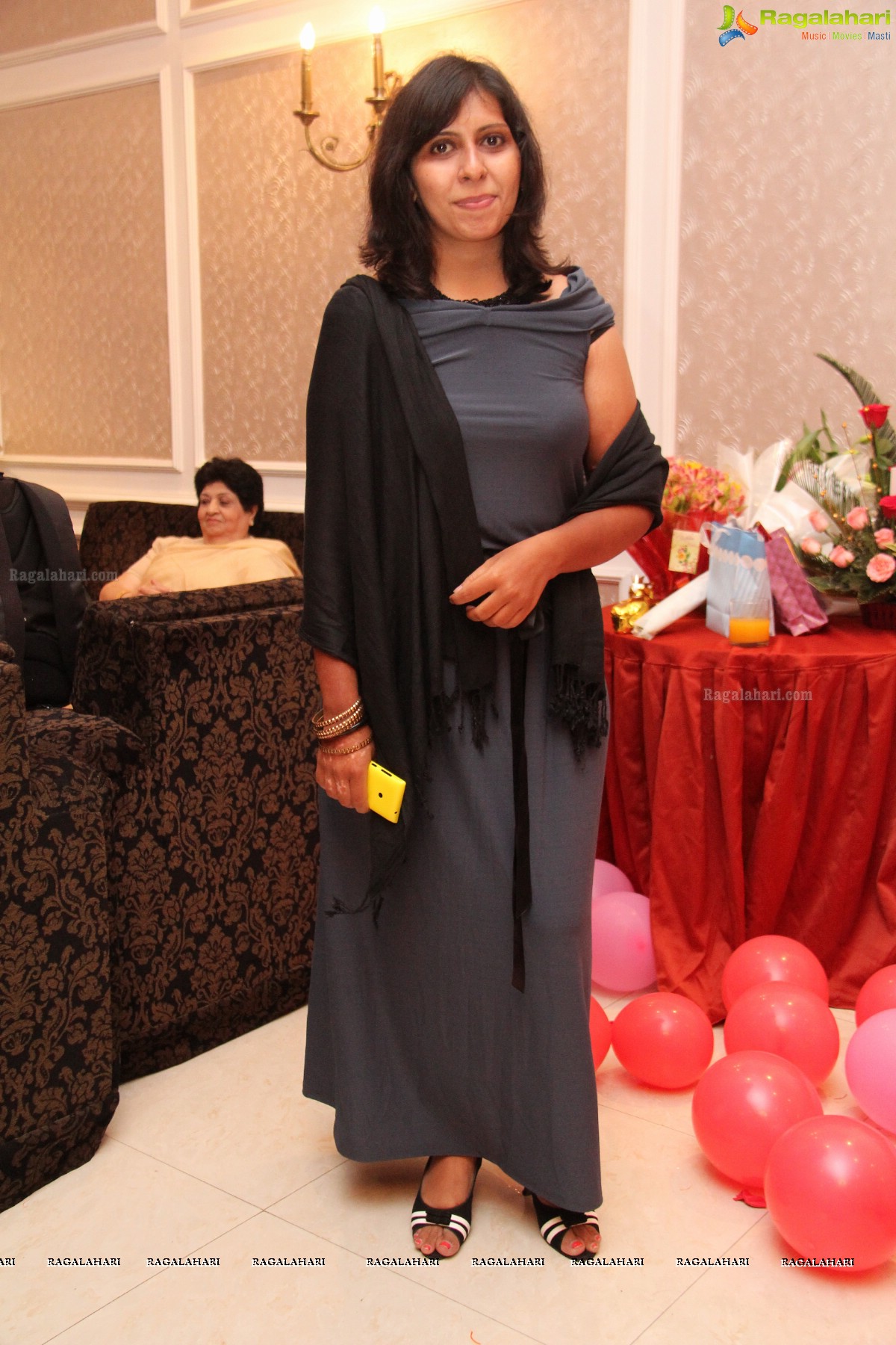 Alizeh Shirazi Birthday Bash 2014