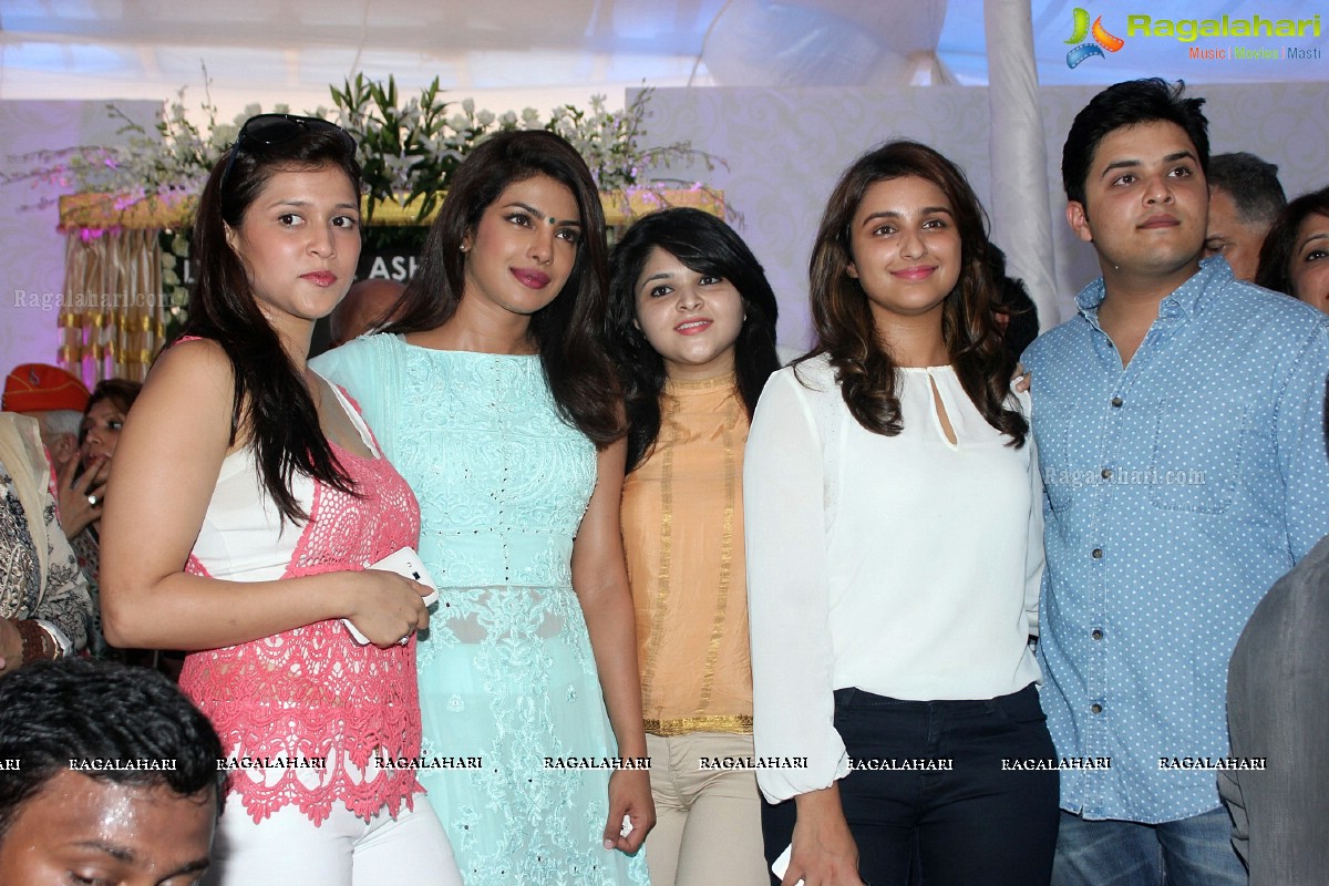 Priyanka Chopra Unveils Road in Late Father's Name, Mumbai