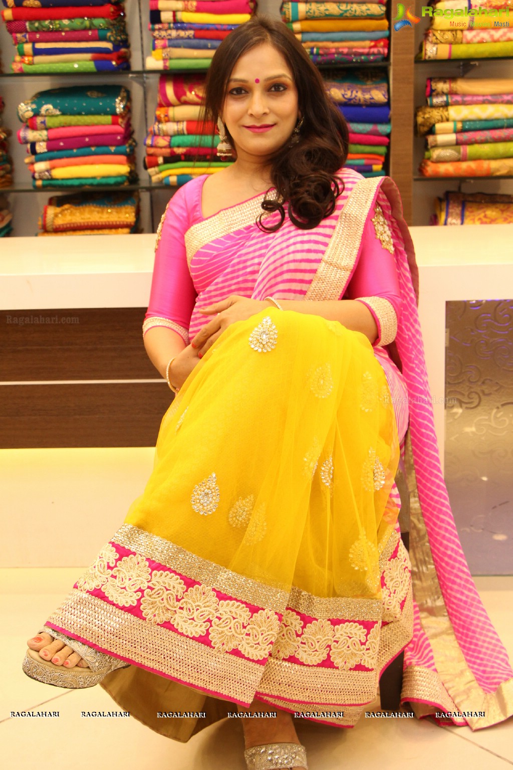 Anjali inaugurates Priyanka Selections Showroom, Hyderabad