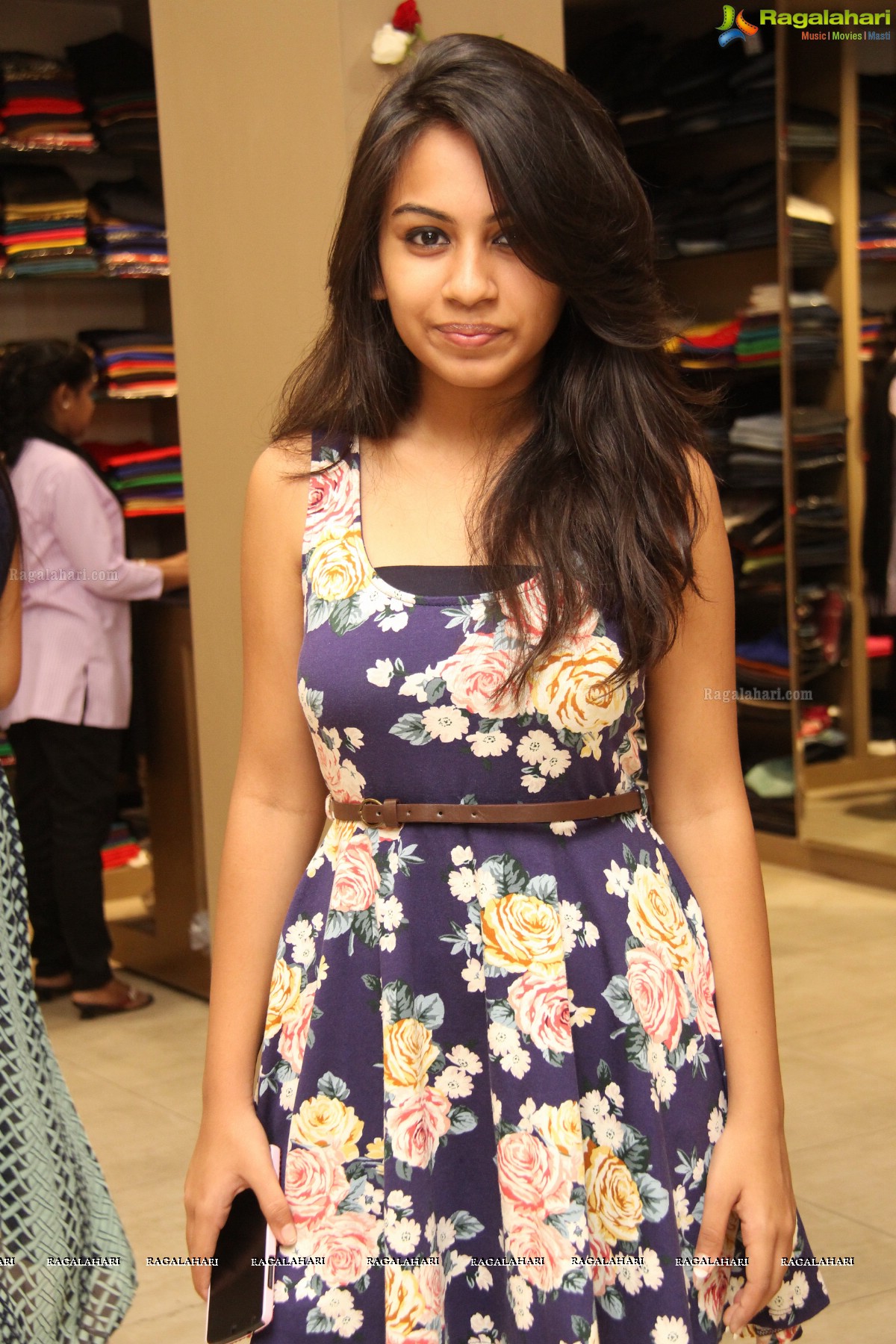 R Wardrobe Launch, Hyderabad