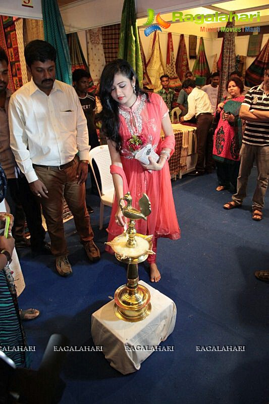 Archita Sahu inaugurates Silk India Expo at Bhubaneswar