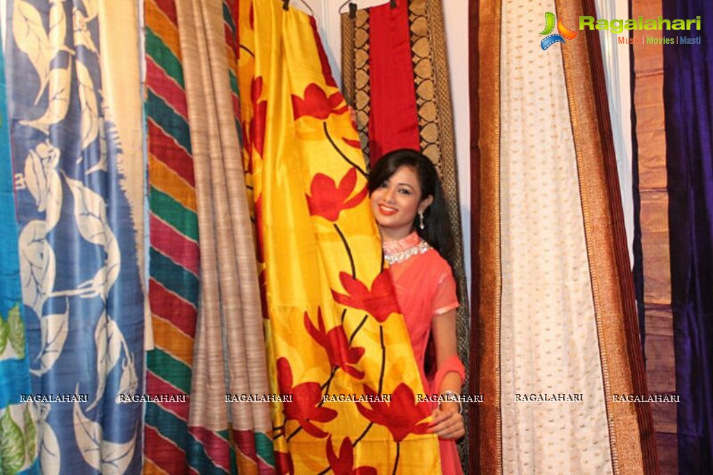 Archita Sahu inaugurates Silk India Expo at Bhubaneswar