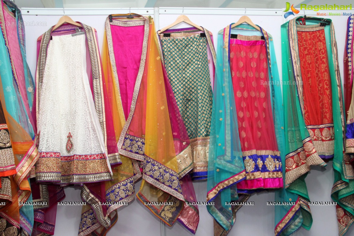 Styles n Weaves Exhibition at Satya Sai Nigamagamam, Hyderabad