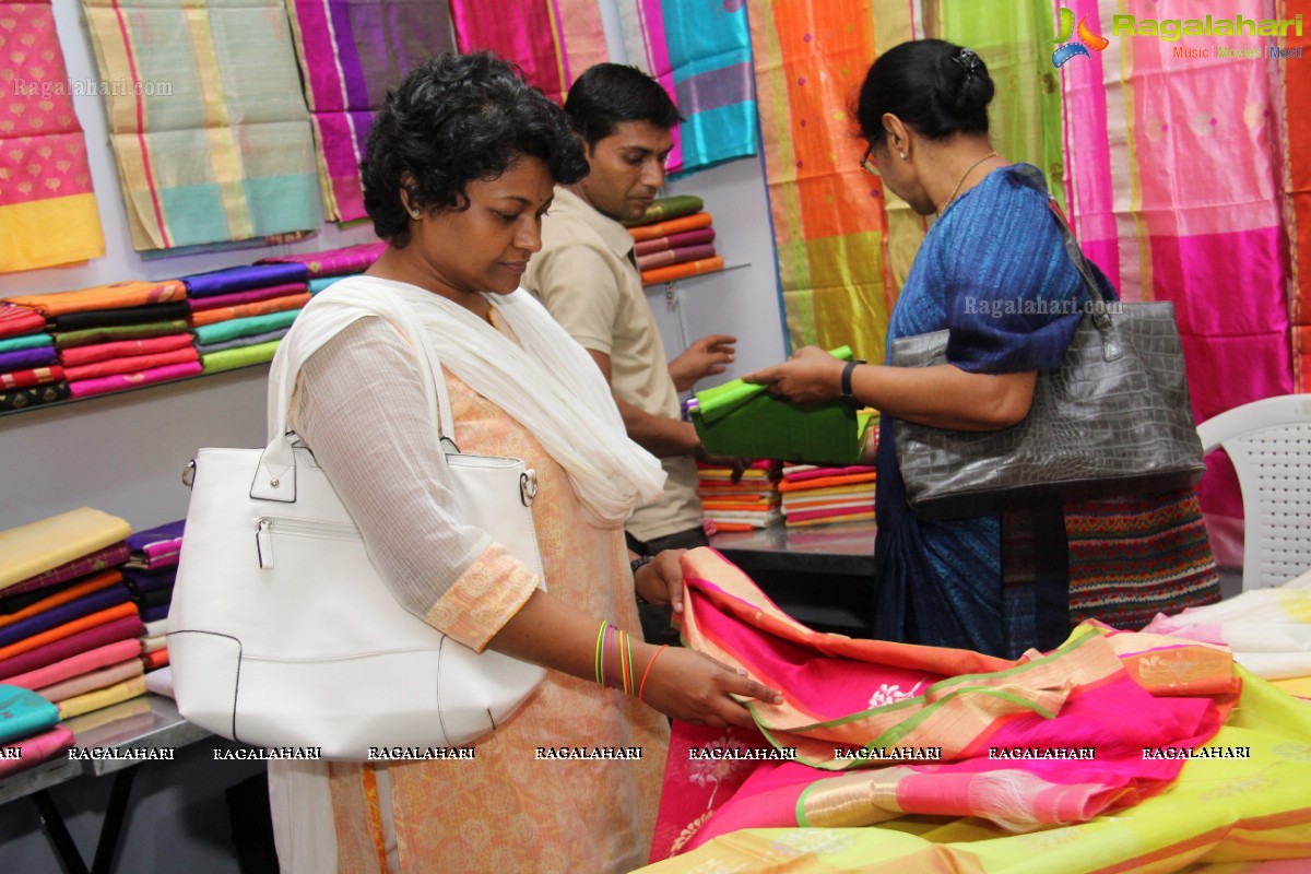 Styles n Weaves Exhibition at Satya Sai Nigamagamam, Hyderabad