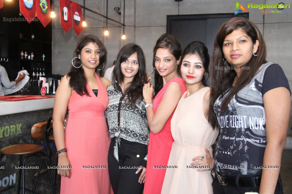 Stylish Divas Party Time at Lost Society, Hyderabad