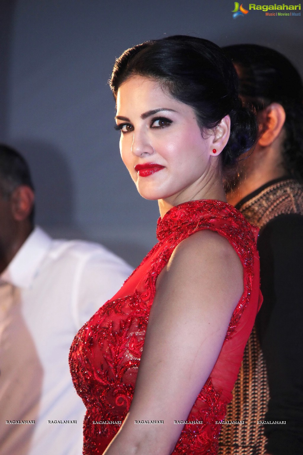 Sunny Leone Launches MTV Splitsvilla Season 7