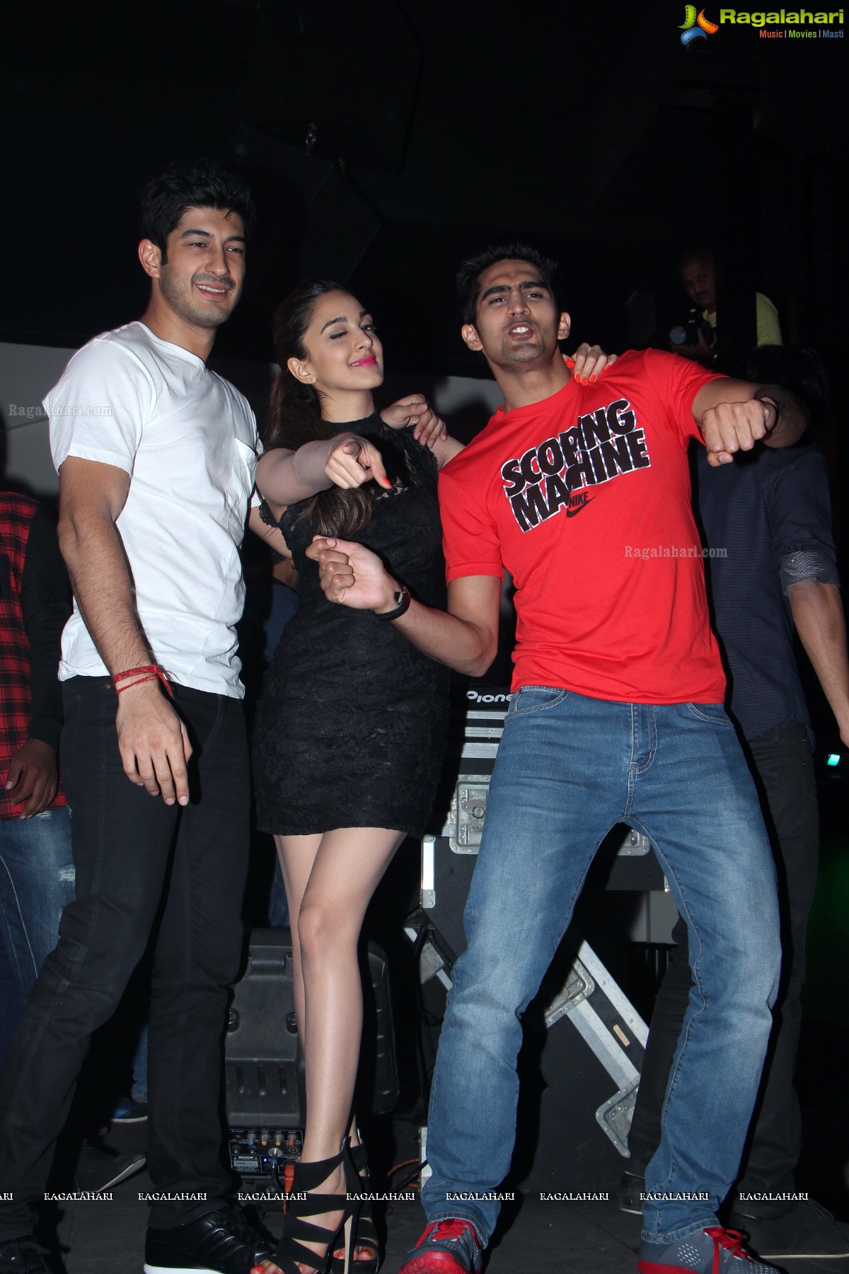 Fugly Starcast at Bottles and Chimney, Hyderabad