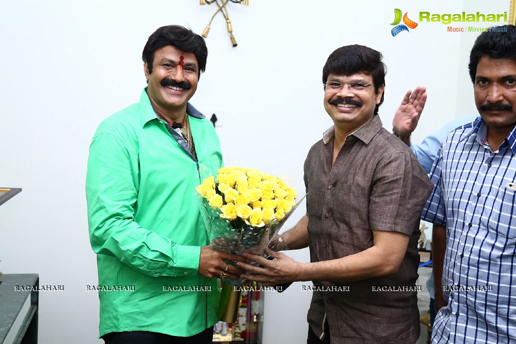 Nandamuri Balakrishna Birthday Celebrations at his Home