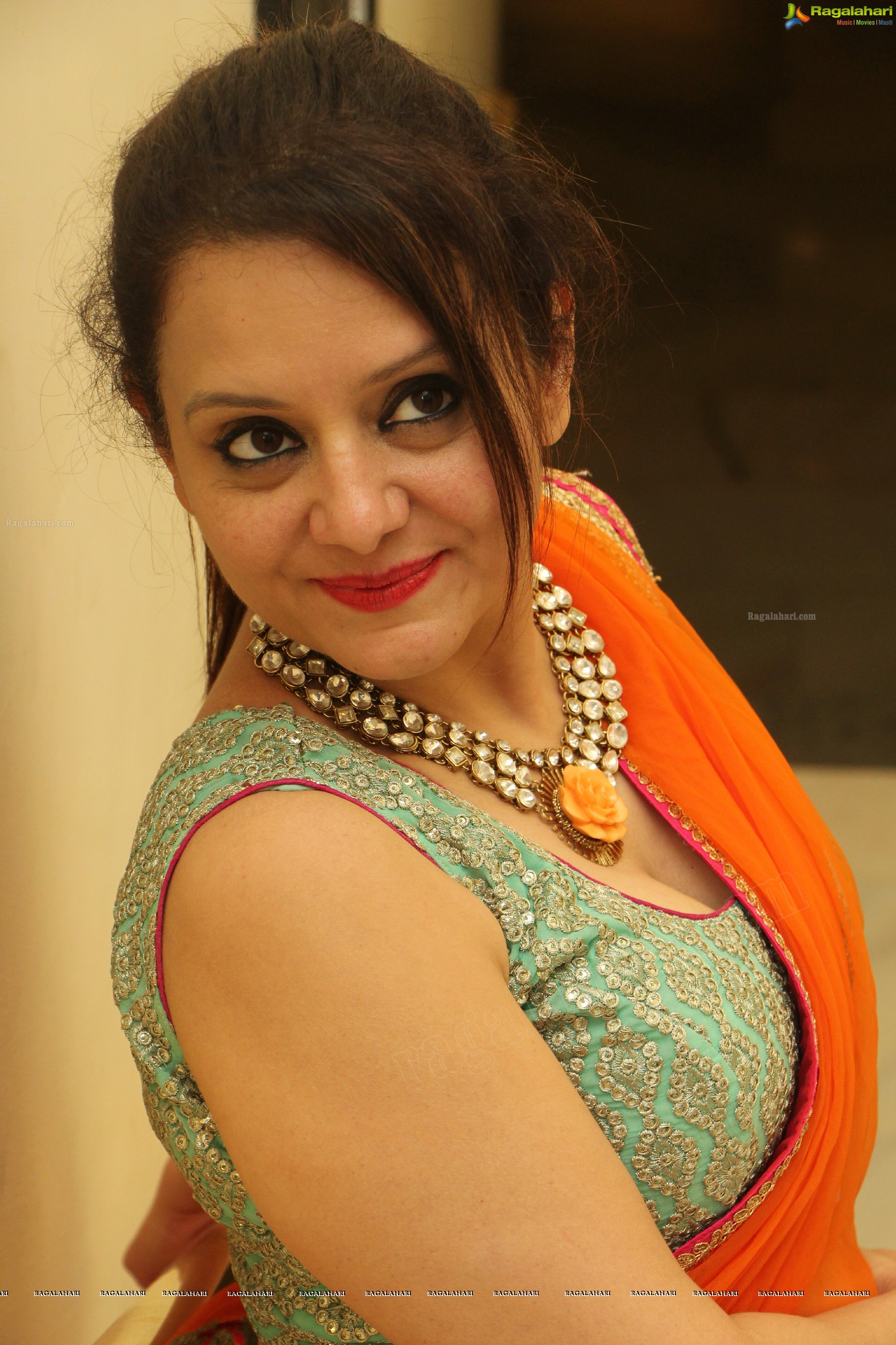 Neeru Mohan (High Definition)