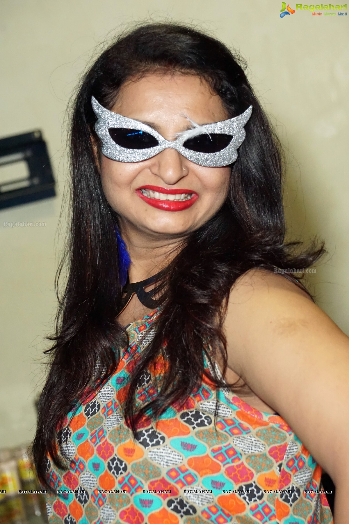 Creme De La Creme Kitty Party - Hosted by Ramesh-Maya Patel and Anand-Vibha Mehta at B and C