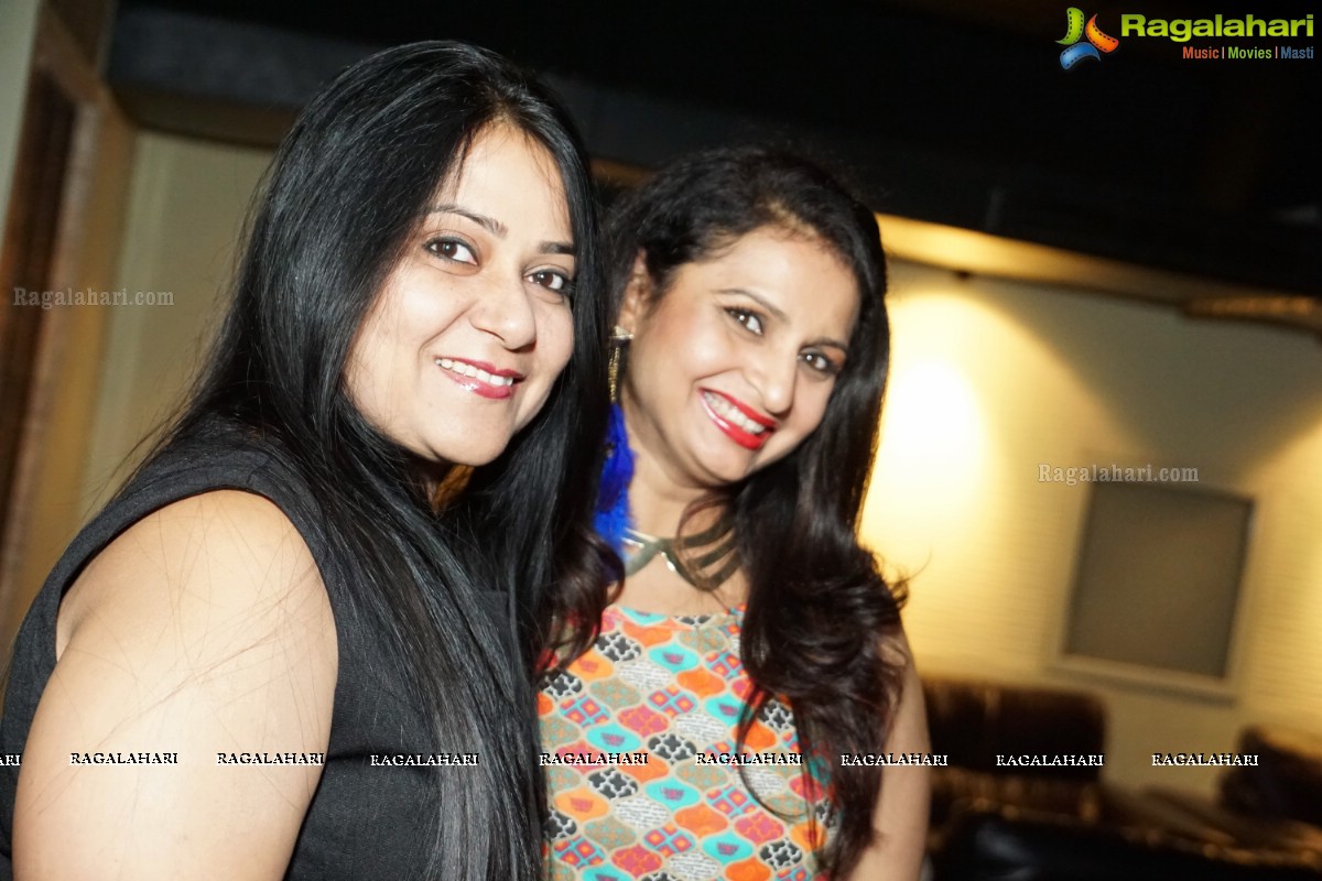 Creme De La Creme Kitty Party - Hosted by Ramesh-Maya Patel and Anand-Vibha Mehta at B and C