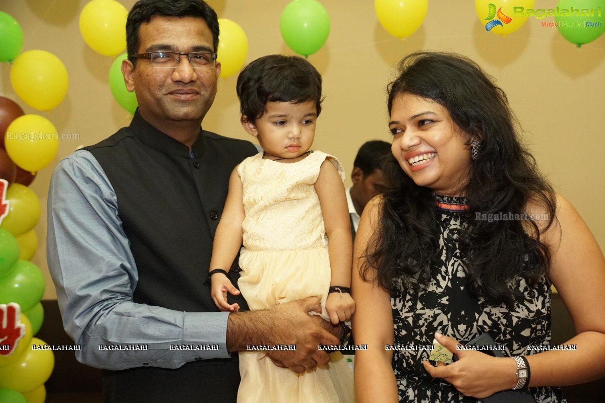 Pranav Badruka and Chitra Sameja Badruka's Daughter Deepta's 2nd Birthday Celebrations