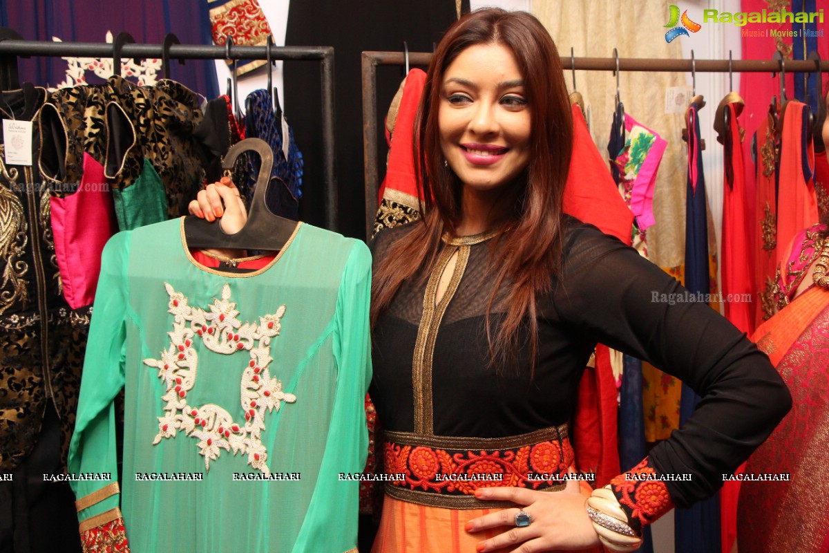 Payal Ghosh inaugurates Desire Designer Exhibition in Hyderabad