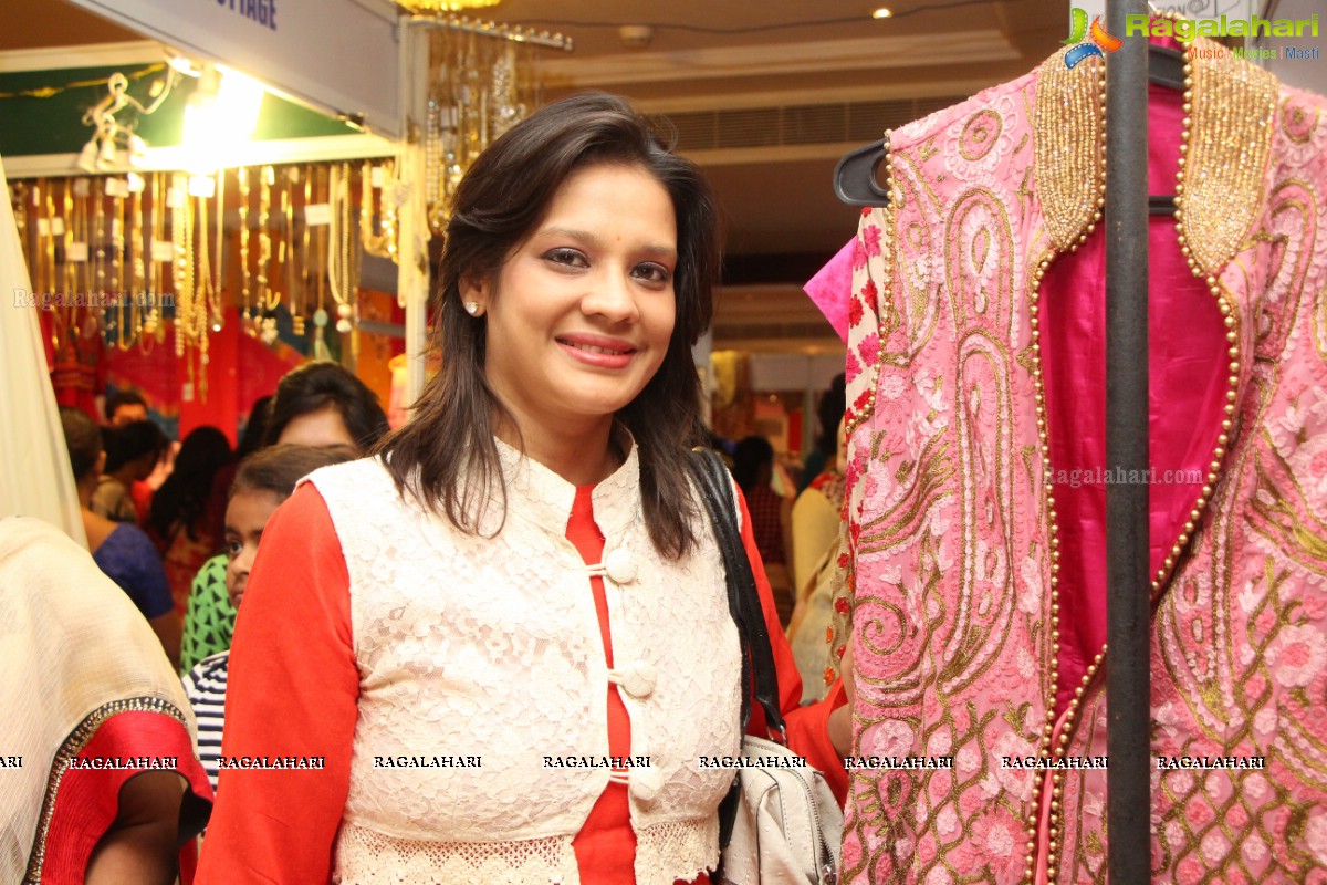 Payal Ghosh inaugurates Desire Designer Exhibition in Hyderabad