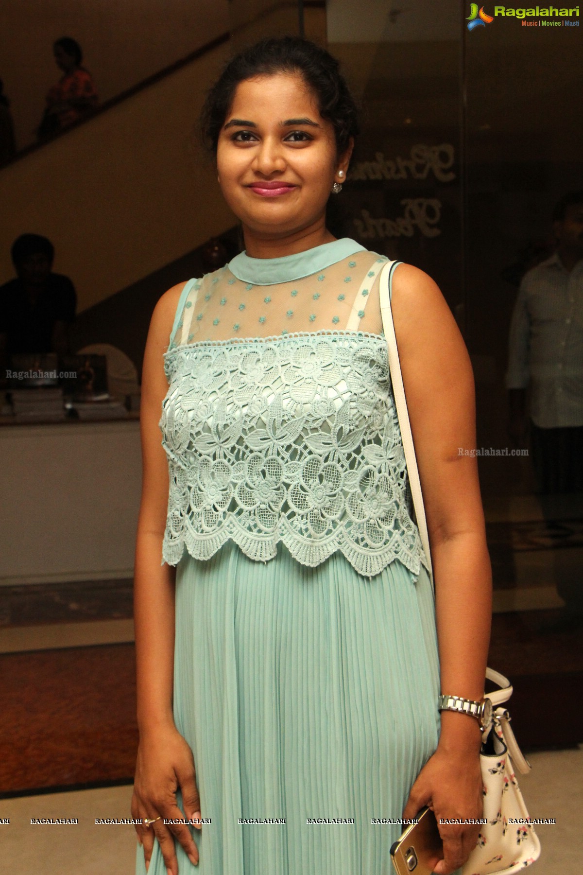 Payal Ghosh inaugurates Desire Designer Exhibition in Hyderabad