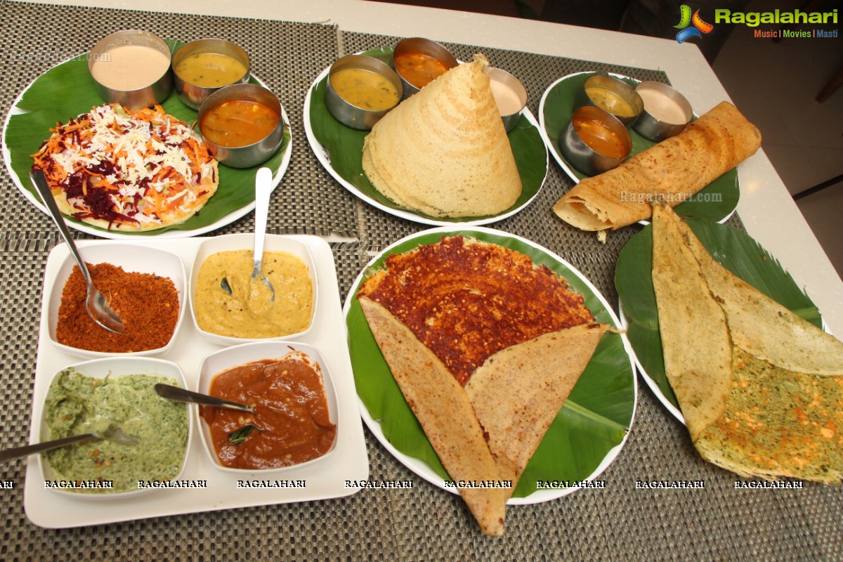 Sri Lekha Reddy launches Dosa Fest 2015 at Hotel Vaishnaoi