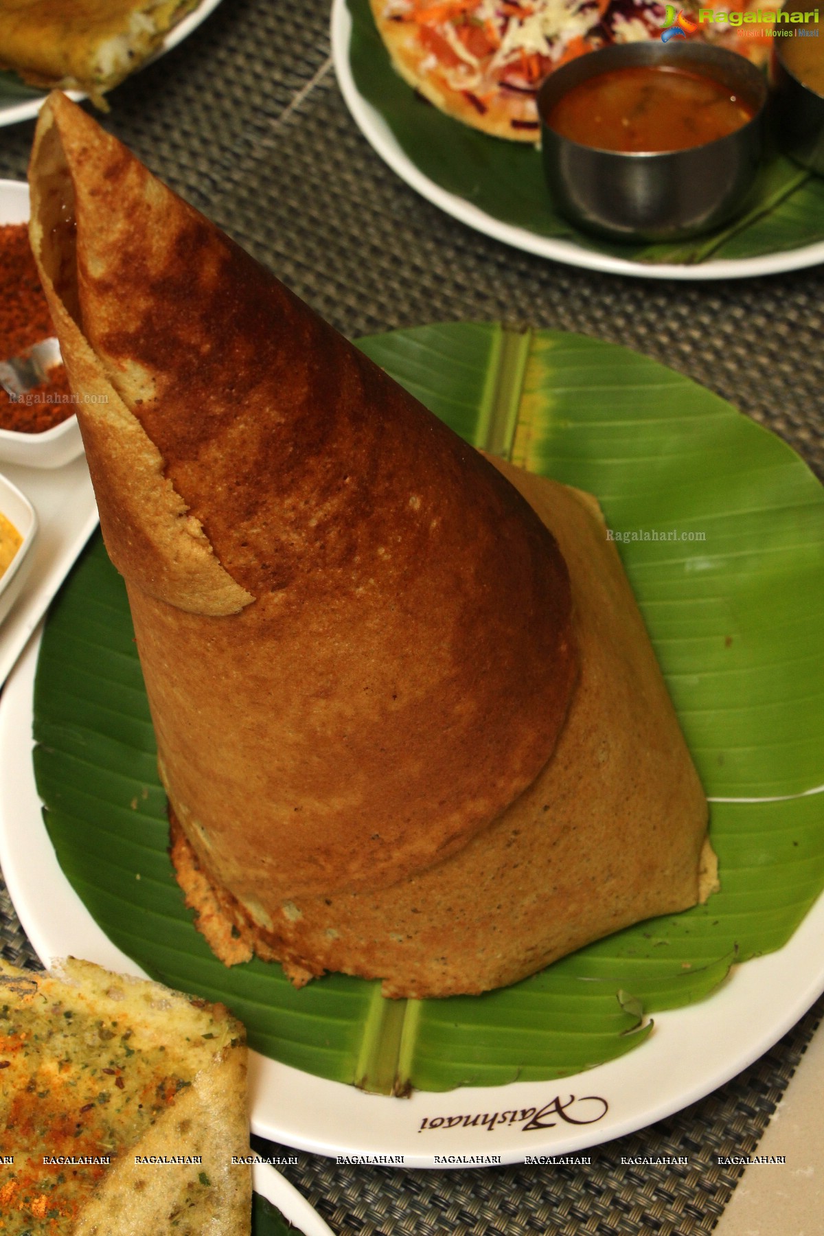 Sri Lekha Reddy launches Dosa Fest 2015 at Hotel Vaishnaoi