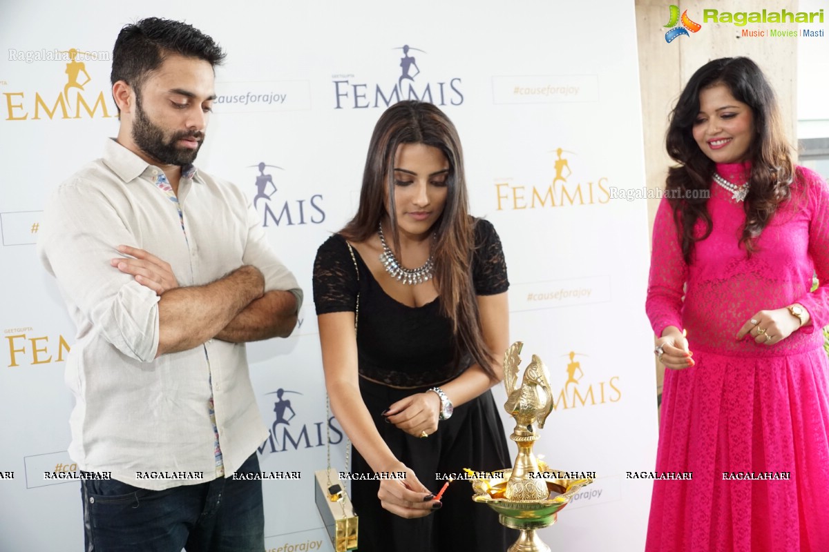 Geet Gupta's Femmis Club Launch