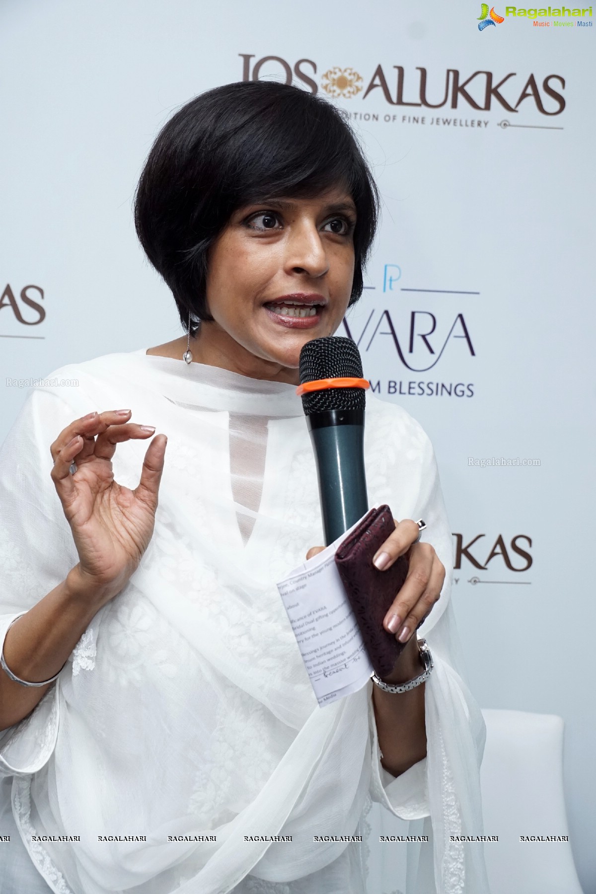 Dia Mirza launches Platinum Evara at Jos Alukkas