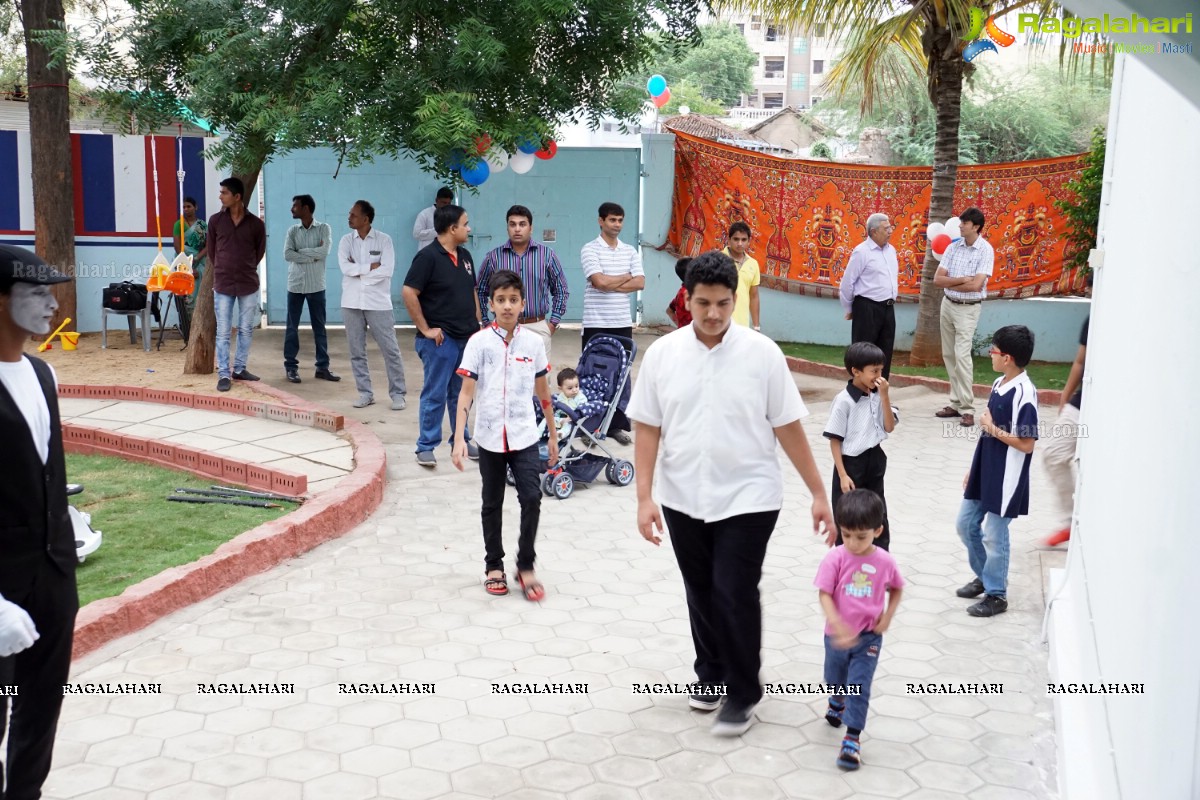 Arshad Ayub launches Kangaroo Kids Pre-School at Manikonda, Hyderabad