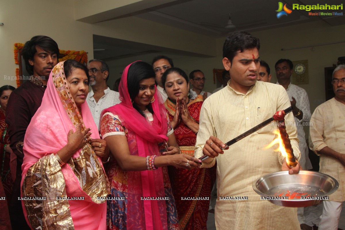 Mata Ki Chowki Ceremony by Sashi Nahata