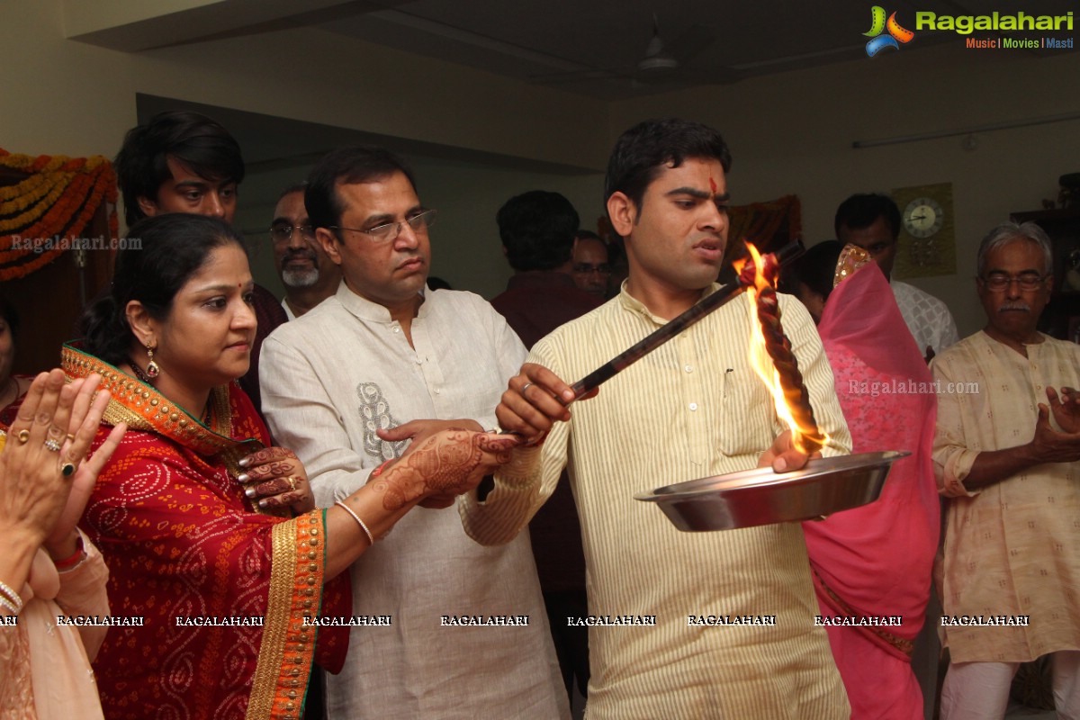 Mata Ki Chowki Ceremony by Sashi Nahata