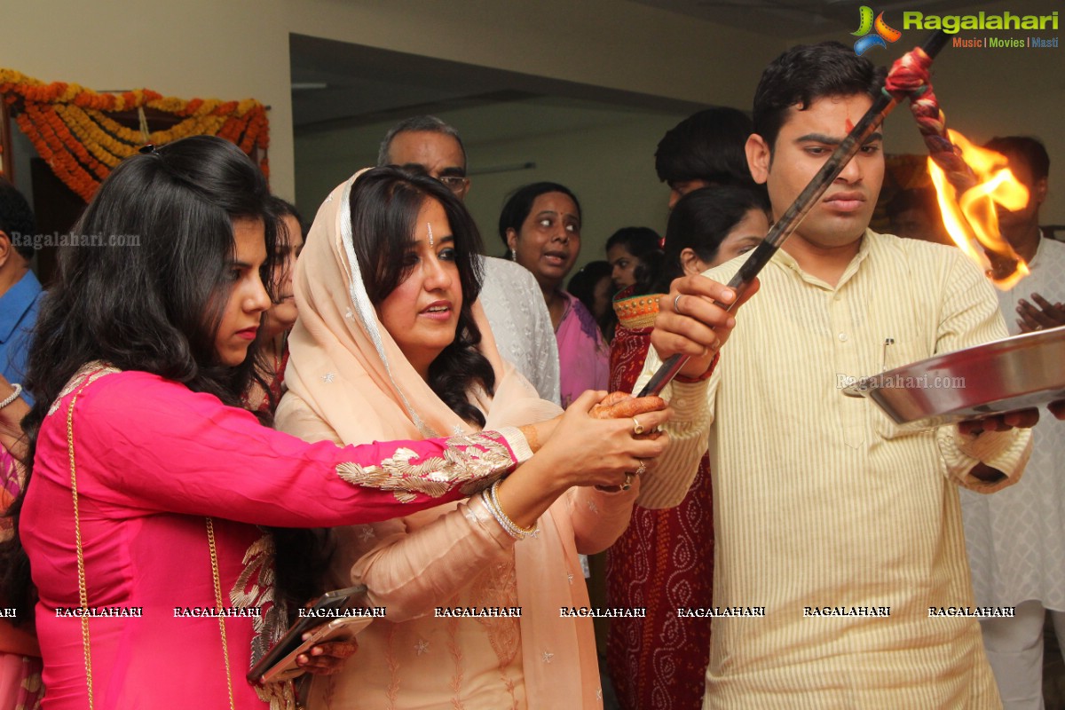 Mata Ki Chowki Ceremony by Sashi Nahata