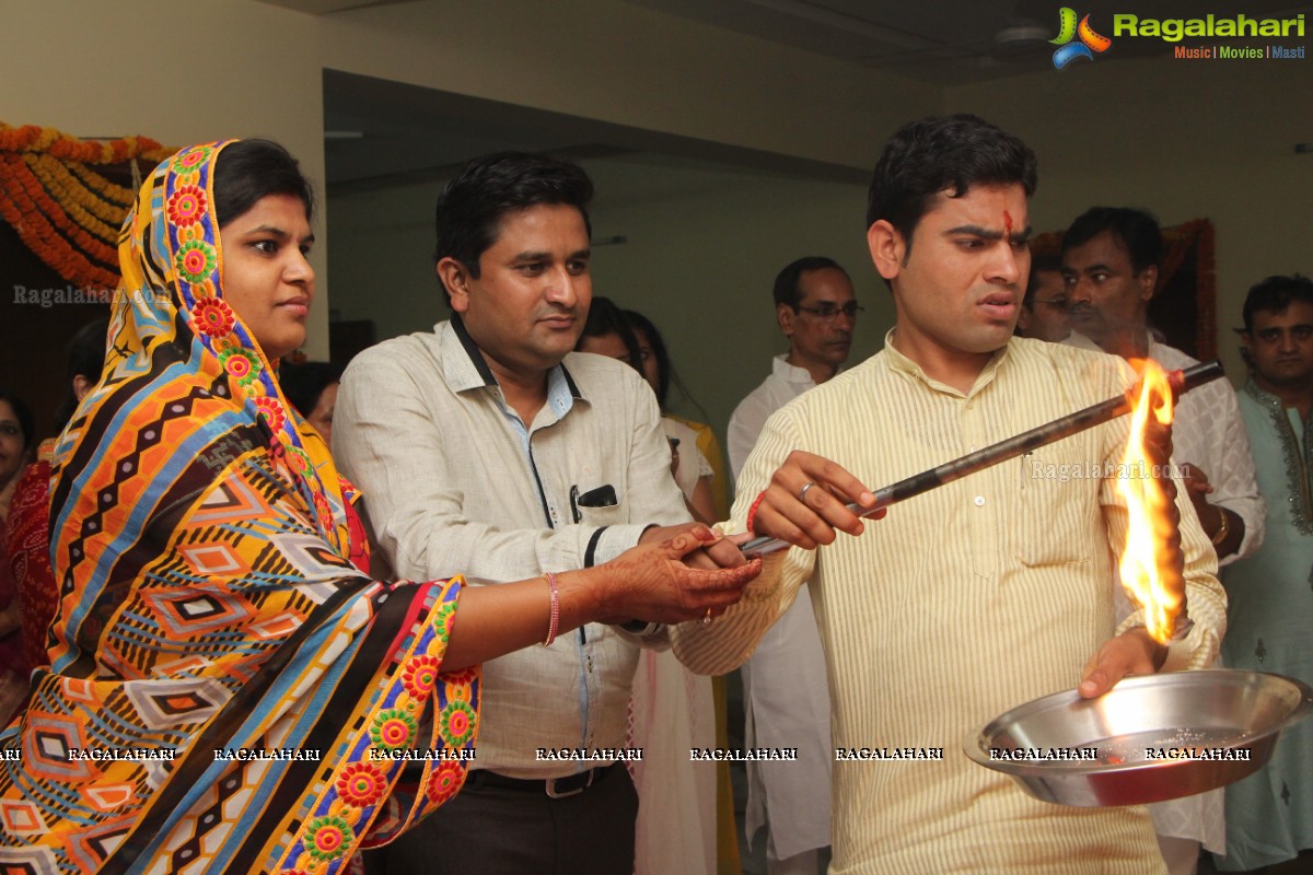 Mata Ki Chowki Ceremony by Sashi Nahata