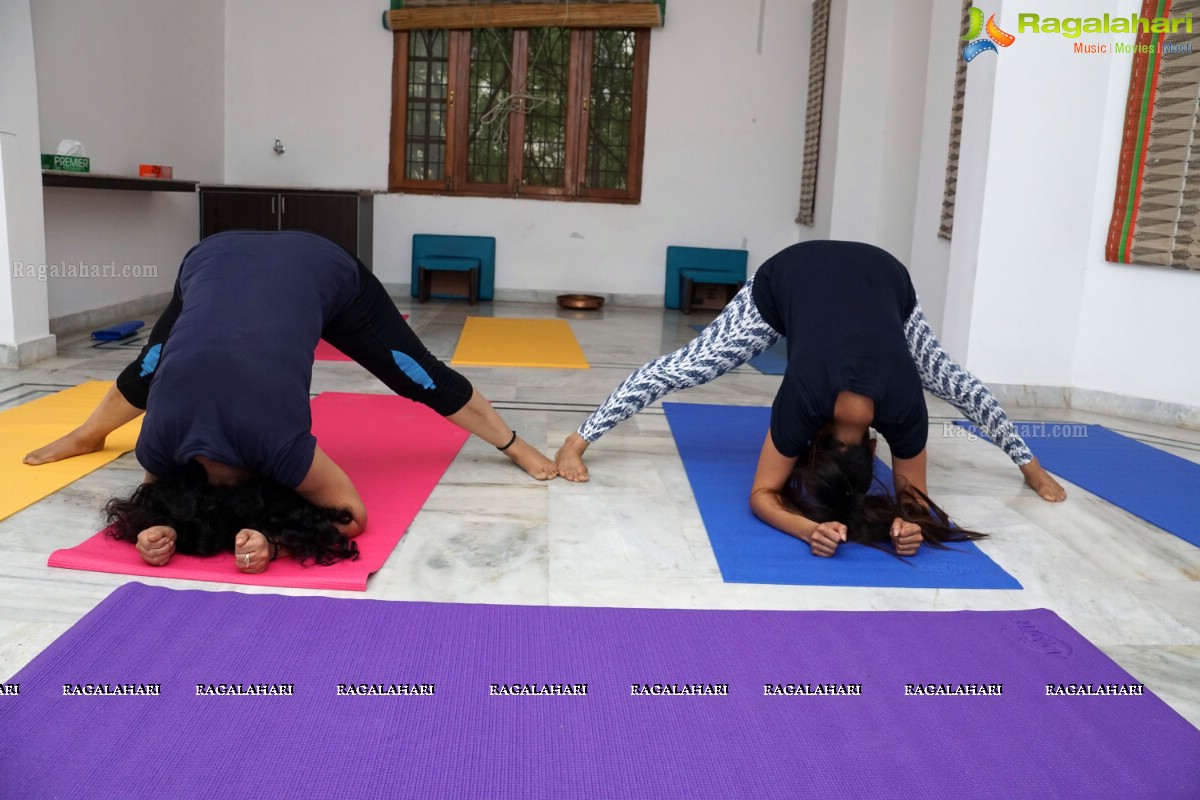 Yoga Session Training by Famous Fitness Expert Nisha Pushpavanam