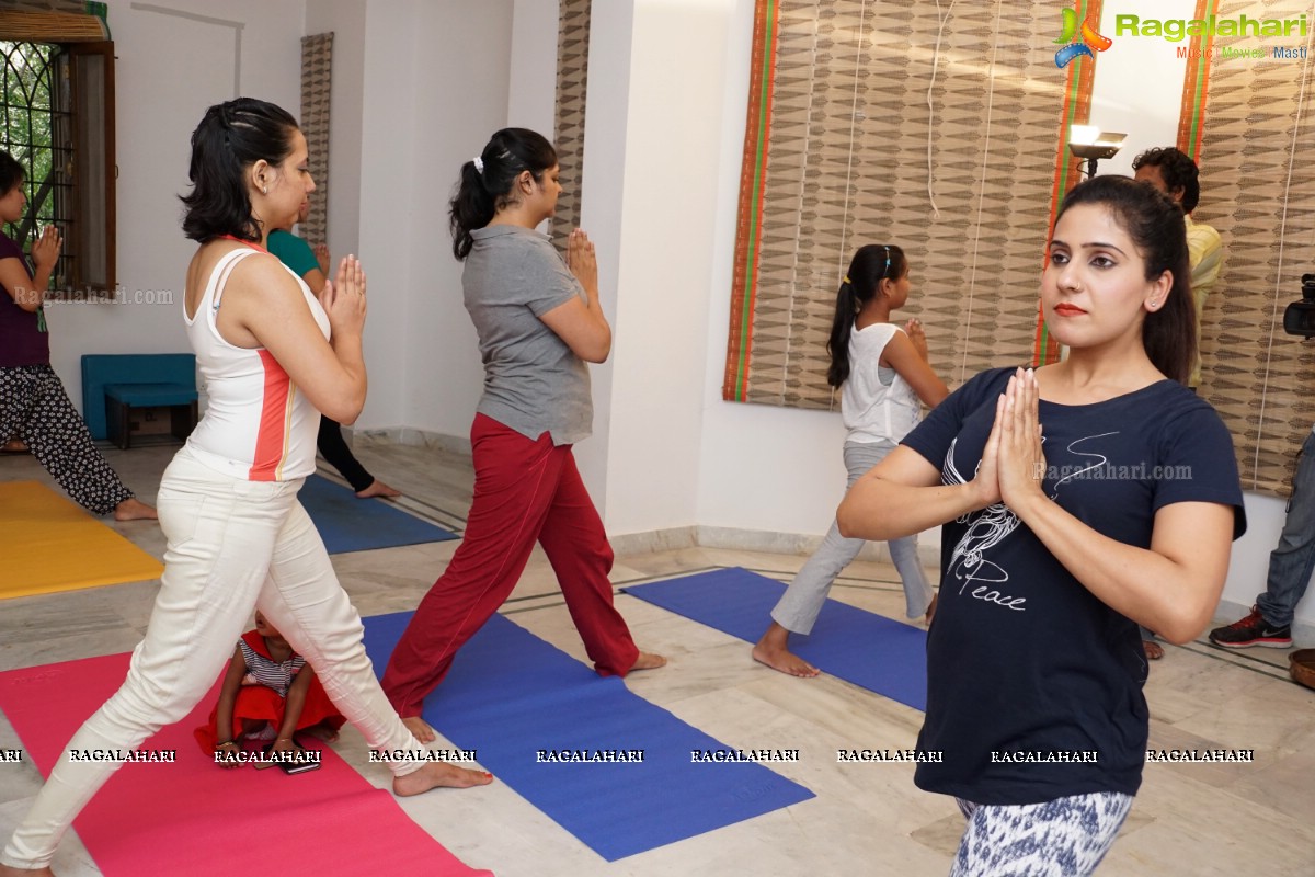 Yoga Session Training by Famous Fitness Expert Nisha Pushpavanam