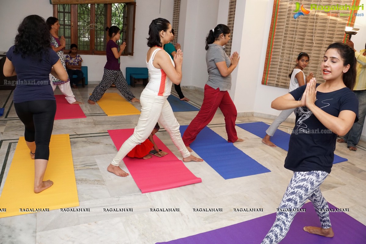 Yoga Session Training by Famous Fitness Expert Nisha Pushpavanam