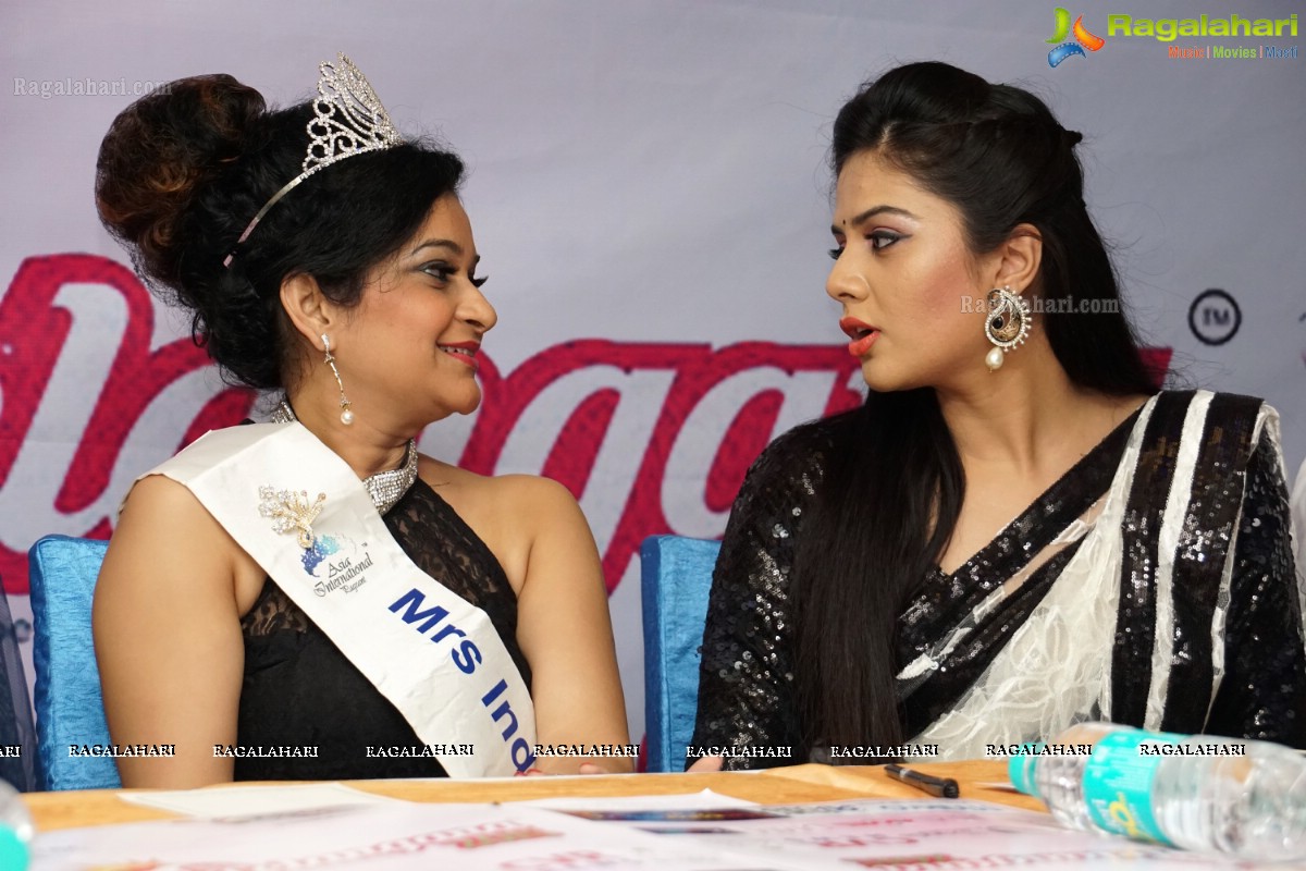 Mrs Telangana 2015 Curtain Raiser