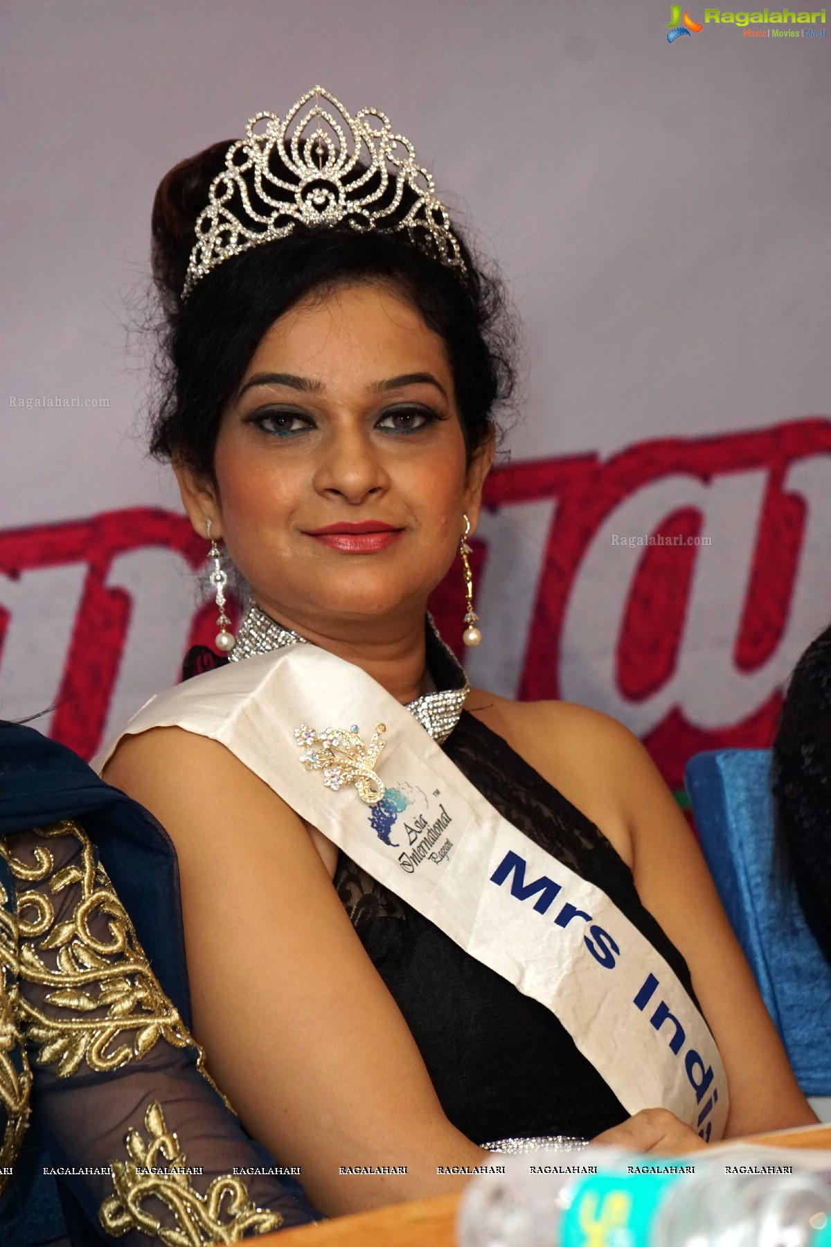 Mrs Telangana 2015 Curtain Raiser