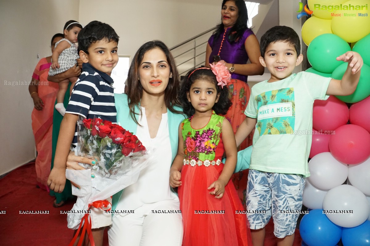 Shilpa Reddy inaugurates Party Town at Banjara Hills, Hyderabad